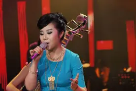 34岁超女纪敏佳，改名为纪丹迪，如今已登记结婚视频封面