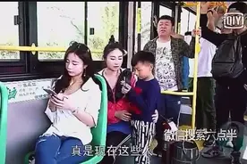陈翔六点半剧组真有钱，包公交车拍戏！可怜的球球和腿腿美女！