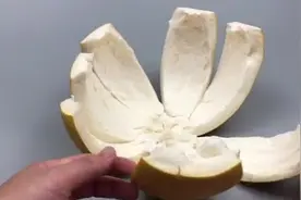 农村奶奶教我用柚子皮泡水洗脸，太厉害了，千元护肤品都自叹不如