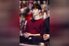 张艺兴 王嘉尔汽水音和烟嗓的完美碰撞 二十分钟声控暴击