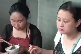 湖南湘西农村，流水席太好吃了，这位美女吃了三碗饭视频封面