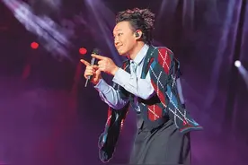 愚人节登蛋今开卖 陈奕迅脱稿受期待图片