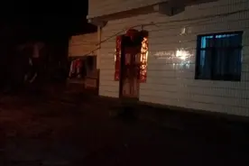 农村70老人的生日：只有花生和香肠待客图片