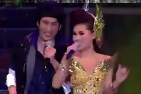 姨妈姐实力演绎泰国神曲《用你的真心换我的电话号码》嗨翻了！