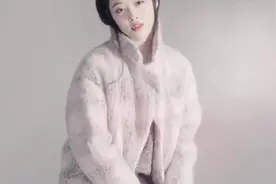 雪莉与大14岁男友崔子分手：回到前后辈关系视频封面