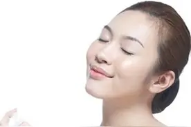 自制保湿喷雾让肌肤越保越湿图片