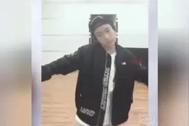 还我正常的易烊千玺！别点，别抖，我就看了100遍！哈哈哈