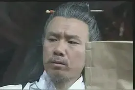 堂堂恒山派掌门逼小和尚教他武功，小和尚的无字天书神功给他打飞图片