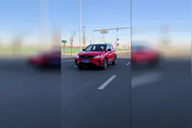 7.9秒破百！起步价才7万多！这台爆款中国车真棒！视频封面