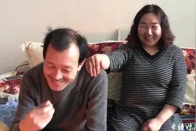 打工妹问了父母一个隐私问题，让母亲很尴尬，大部分人都遇到过