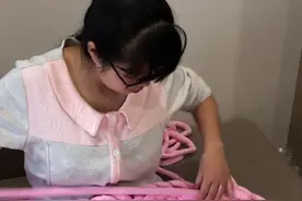 很多人都问宝宝的摇篮怎么编的，那我就先拆了再做个详细的教程吧。希望宝贝不要生气噢#开启一年好运到