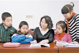 教手工美术或指导孩子做作业：无锡有学校尝试“五点钟课堂”图片