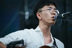 有的人做音乐，有的人做生意，陈鸿宇想兼得是否能如愿图片