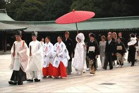 中国媳妇再婚嫁到日本 感受婚姻的尴尬与温馨图片