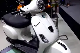 3万多就可拥有 意大利原装踏板车比亚乔vespa LX125视频封面