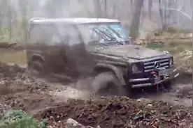 为什么说奔驰G级，是世界上性能最强的全地形越野车？视频封面