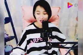 梁红翻唱歌曲《女儿情》真是太好听了，好久没听这首歌了，喜欢！