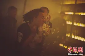 “蒸汽”达人齐聚天津 吞云吐雾神乎其技图片
