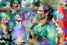 35岁的费德勒又夺冠了，重返世界第一，他说有可能图片