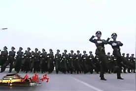 大阅兵 阅兵们128步走完96米，每步75厘米，完成毫厘不差的要求视频封面