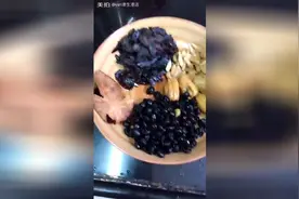 生地熟地汤的家常做法，好吃