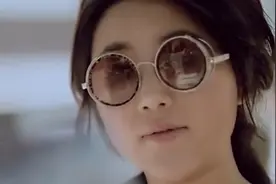 一首《真的不容易》好听，伤感！