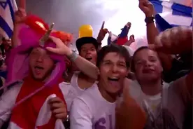 世界顶级的DJ现场出现了中国国旗不信你们看！一定要戴上耳机