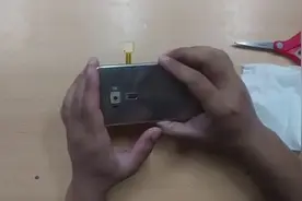 华硕Zenfone3 安装双卡后再装内存卡(非打磨或用火)视频封面