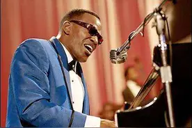 梁博：我在美国写出了《灵魂歌手》|国产洋葱图片