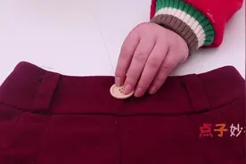衣服扣子掉了，学会这样缝，牢固还没用线头，老裁缝教的窍门视频封面
