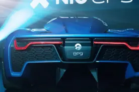 马化腾，刘强东投资，1300马力加速瞬爆布加迪，国产车的骄傲视频封面