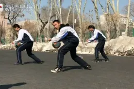 来看看体育中考的三大球究竟该怎么练？视频封面