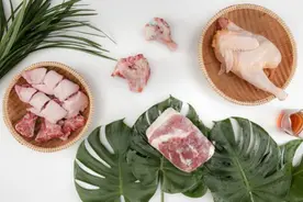 鸡肉猪肉焯水用冷水还是沸水？看完就明白！视频封面