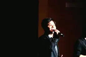 多年以后，李健和水木年华同台再唱《一生有你》，现场都沸腾了视频封面