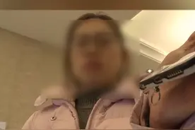 怪事！楼上没人，天花板竟频传噪音@抖音小助手视频封面