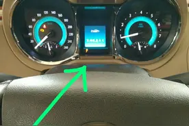 加速不良、动力不足且跑不快的老君越，又被车主开到了汽修厂！图片