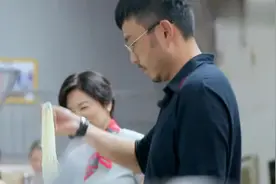 偶像来了：汪涵大厨为女神们做葱油面，吃过的人纷纷赞不绝口！视频封面