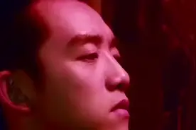 农村小伙和单身女老板表白，老板拒绝后舍不得却又无可奈何视频封面