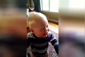 宝宝你在吃什么呀 看的我都流口水了