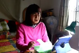 女生的那些莫名其妙的瞬间视频封面