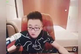 YY龙小手透露“发哥”现实身价数亿，资金全部投入YY有魄力！视频封面