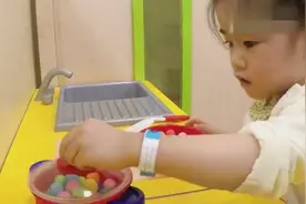 小朋友煮饭吃的过家家故事，真有意思视频封面