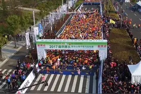 南京今年第一个马拉松开跑，快来围观“最美赛道”的海量美图图片