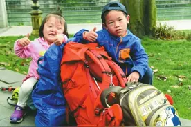 中国5岁背包客：已徒步大半个中国 欲挑战罗布泊图片