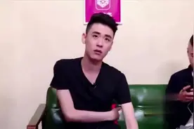 张云雷赛前旧伤复发，直言半条腿都是冰的，没什么感觉！视频封面