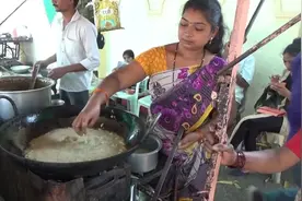 这才是真实的印度街边小吃摊，食物一点食欲没有，确实有点脏乱差视频封面