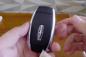 曾经的总统座驾，林肯大陆车钥匙高级功能体验视频封面