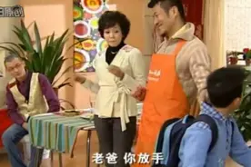 吴磊被爸爸像小鸡一样拎着教训，又可爱又惹人疼！视频封面