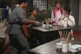 饭店老板生意惨淡 又无子嗣 女子一眼就看出风水不好 巧妙布局视频封面