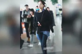 宋茜红色平底鞋太亮眼 这168的身高不是吹的视频封面